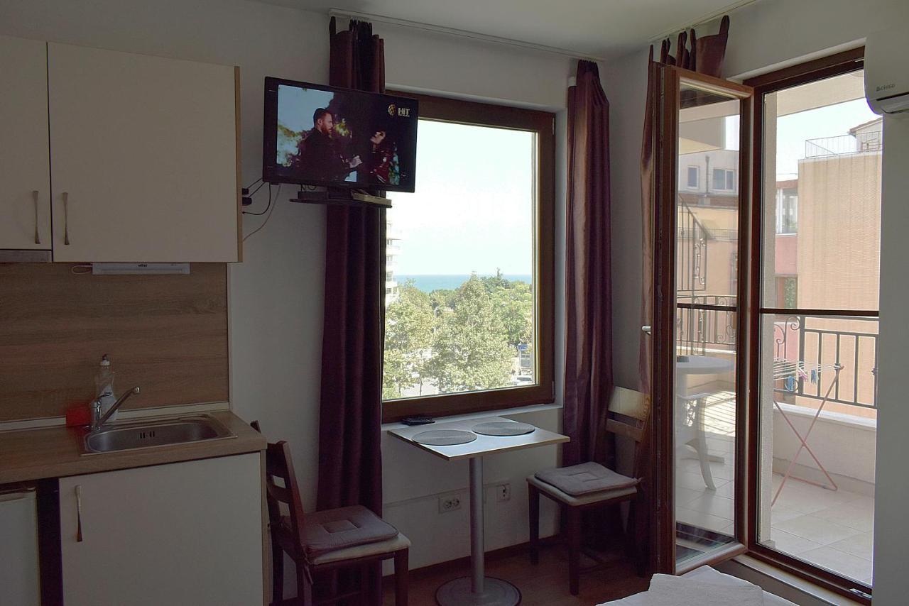 Flora Beach Apartaments 布尔加斯 外观 照片