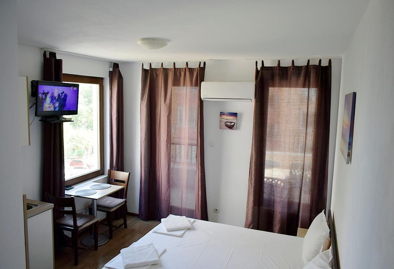 Flora Beach Apartaments 布尔加斯 外观 照片