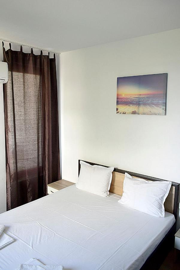 Flora Beach Apartaments 布尔加斯 外观 照片